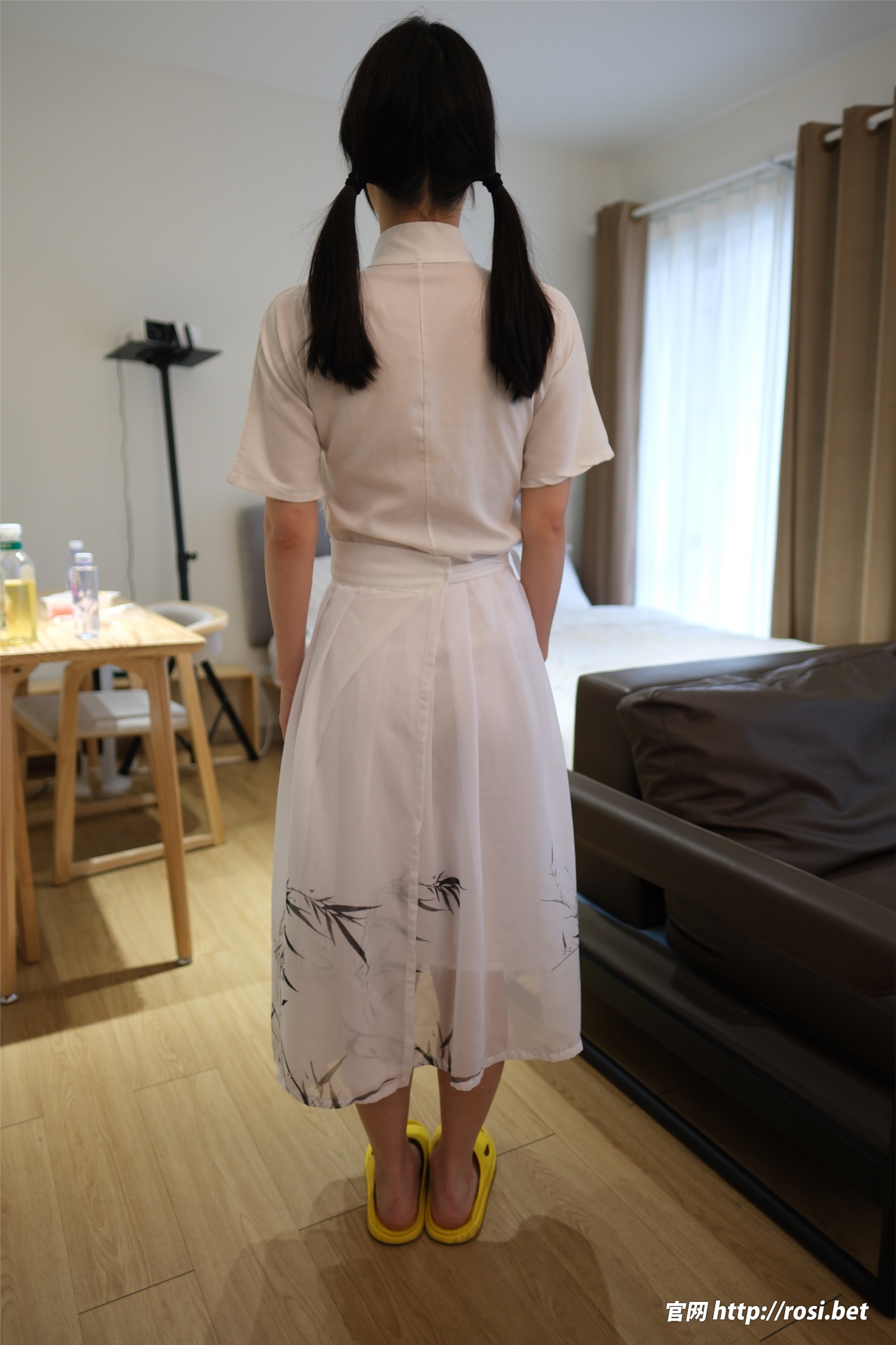 ROSI写真 2024.11.30 NO.4744